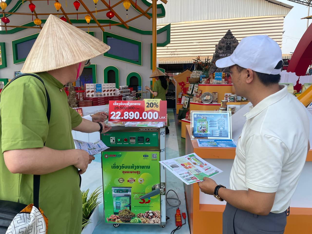 Xanh Việt Nam vinh dự góp mặt tại Hội chợ Thương mại, Du lịch năm 2026 tỉnh Champasak, cùng doanh nghiệp Đà Nẵng mở rộng kết nối giao thương tại thị trường Lào.